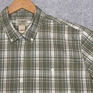 L.L. Bean Plaid Short Sleeve Button Down Shirt-Green/Off-White-Men Size Large